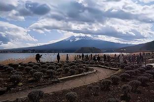 徐静雨：若现在用浓眉换文班亚马 那湖人争冠前景提升一截